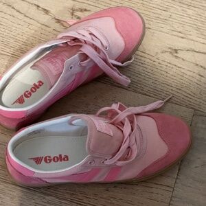 Brand new Gola limited color , Badminton sneaker